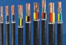 安徽華強(qiáng)電纜召開光伏電纜生產(chǎn)專項(xiàng)會議，聚力新能源賽道發(fā)展